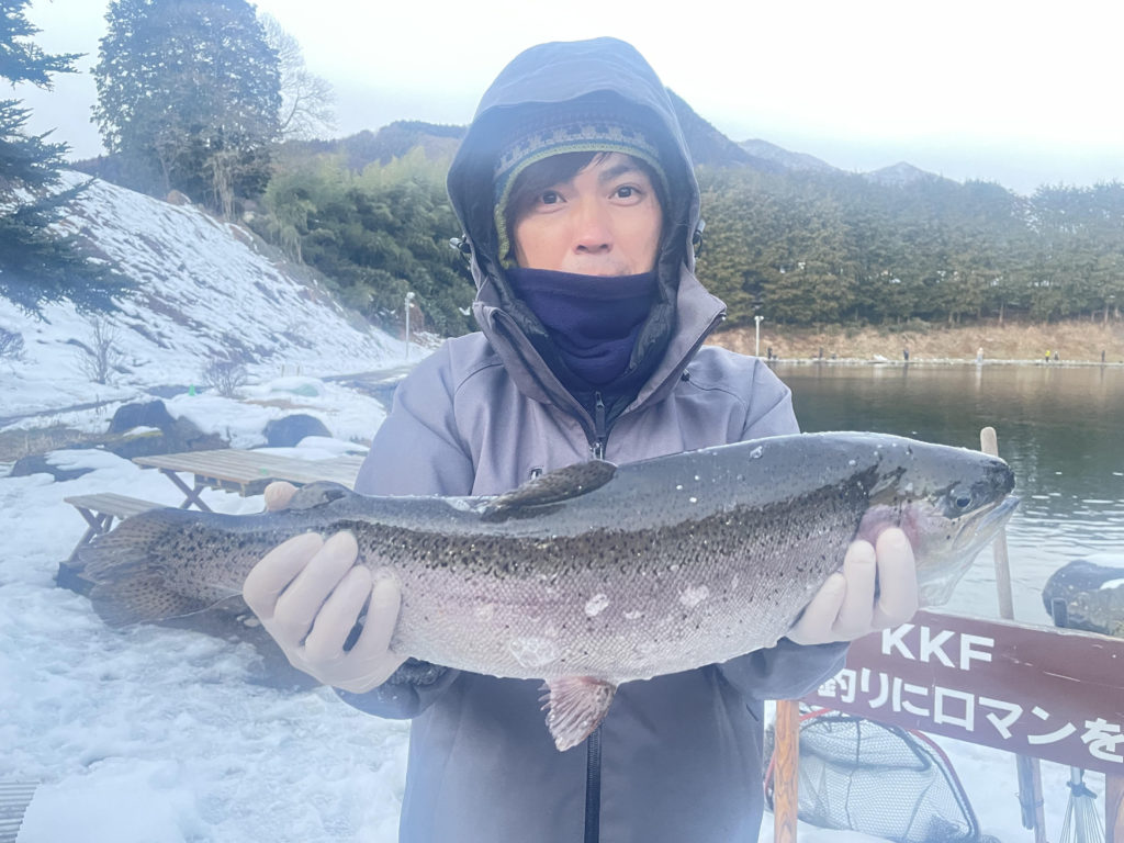 【頂鱒５４ｃｍ】全体