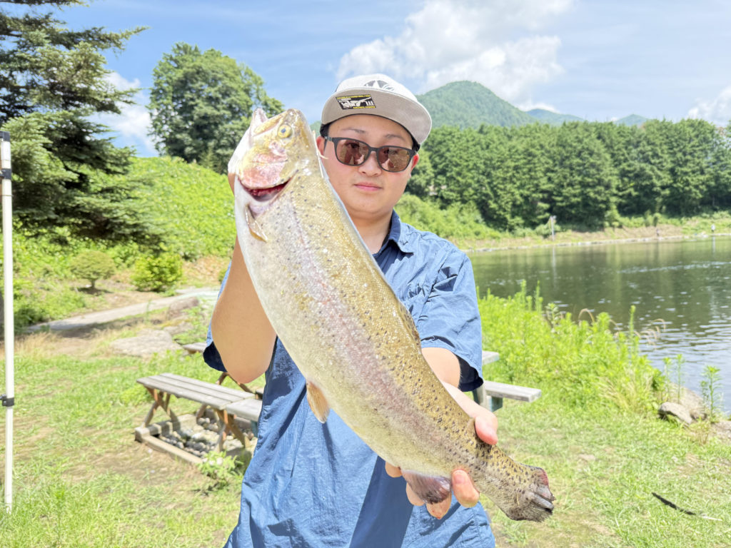【頂鱒５１ｃｍ】全体
