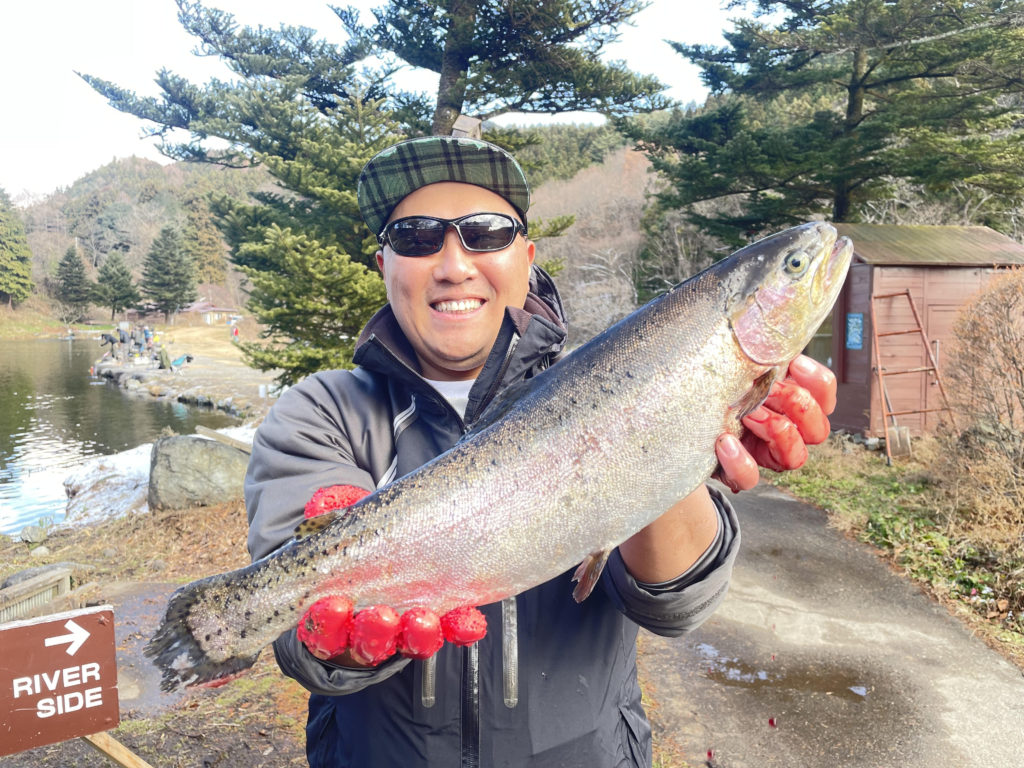 【頂鱒５１ｃｍ】全体