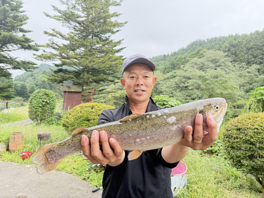 【頂鱒５２ｃｍ】全体