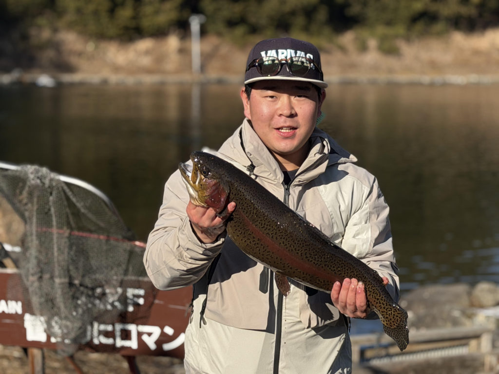 【頂鱒６４ｃｍ】全体