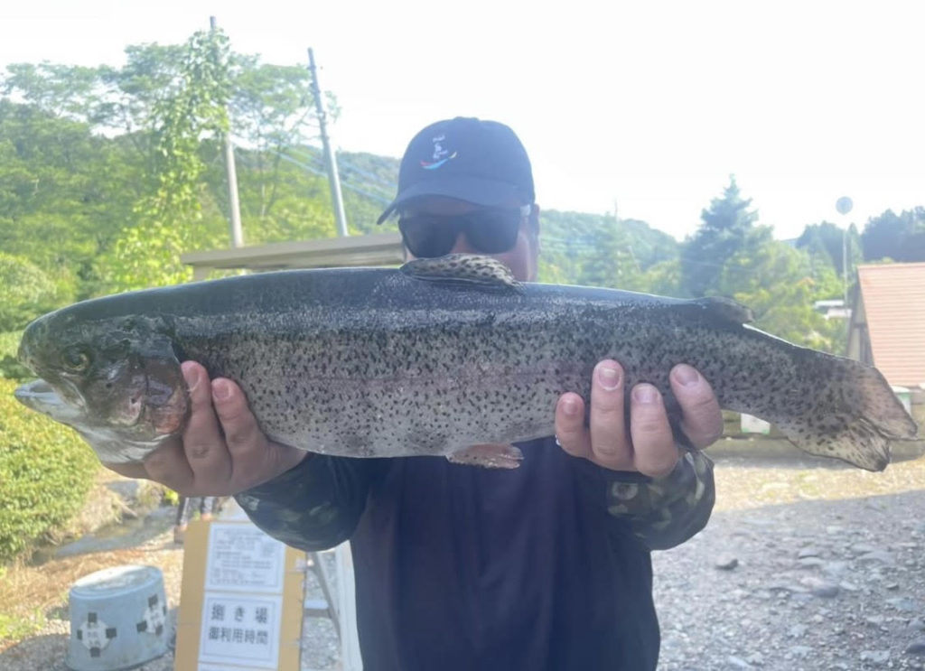 【頂鱒５５ｃｍ】全体
