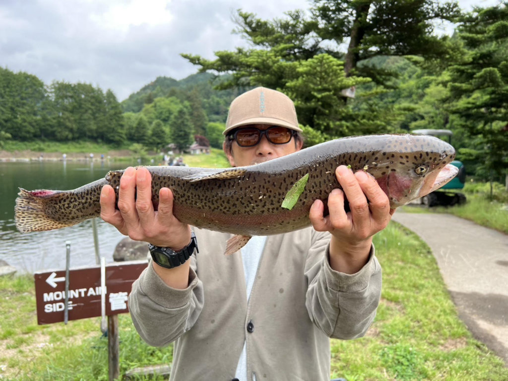 【頂鱒５５ｃｍ】全体