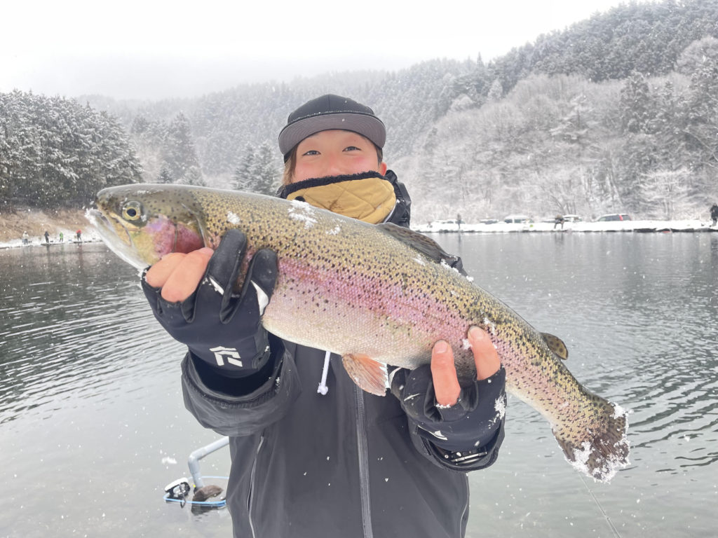 【頂鱒５５ｃｍ】全体