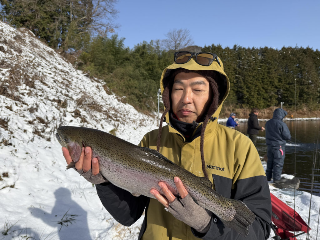 【頂鱒５８ｃｍ】全体