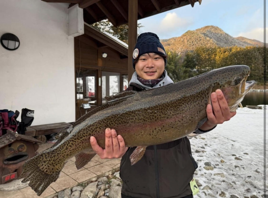 【頂鱒７２ｃｍ】全体