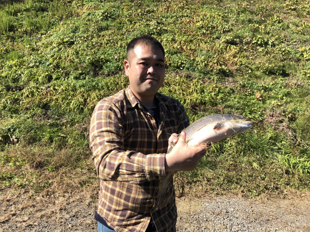 【ロックトラウト５３ｃｍ】全体