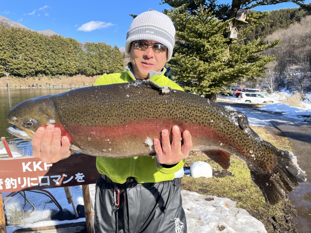 【頂鱒７９ｃｍ】全体