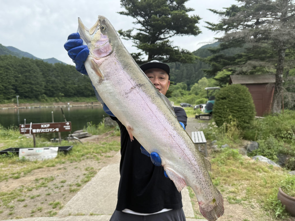 【頂鱒７４ｃｍ】全体