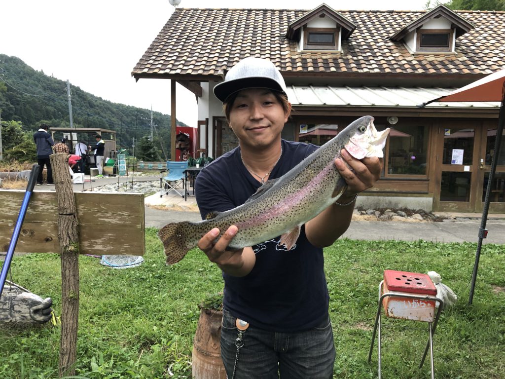 【頂鱒５２ｃｍ】全体