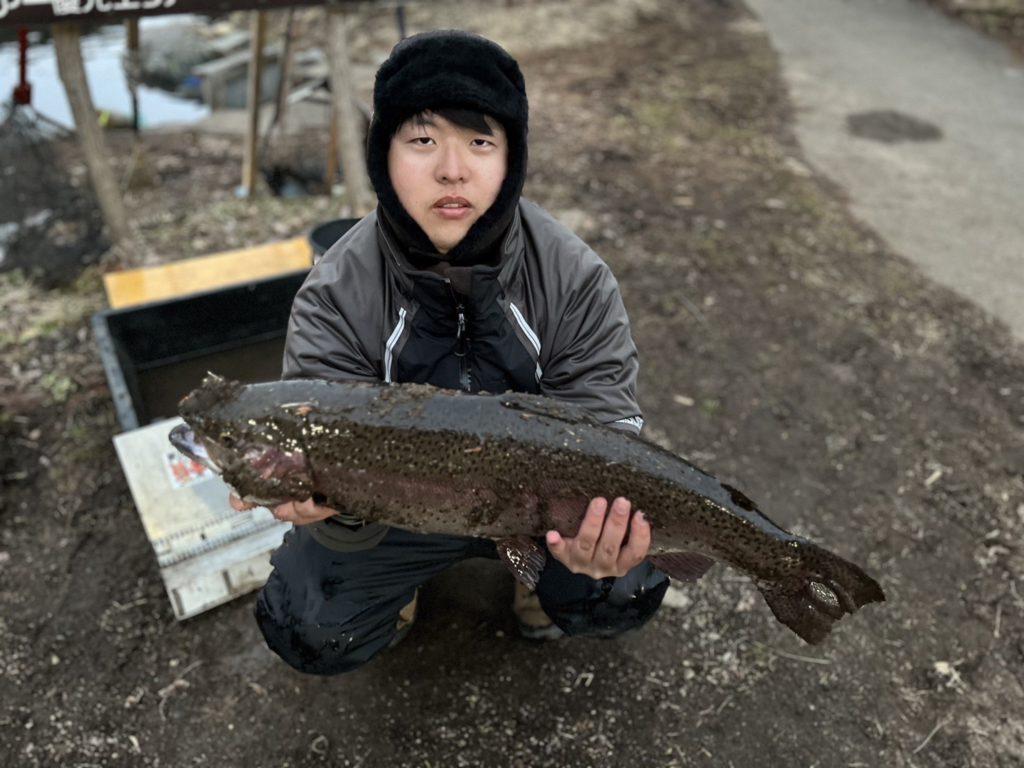 【頂鱒６５ｃｍ】全体