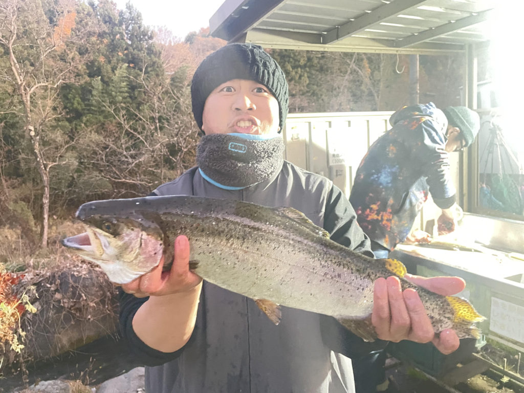 【頂鱒５０ｃｍ】全体