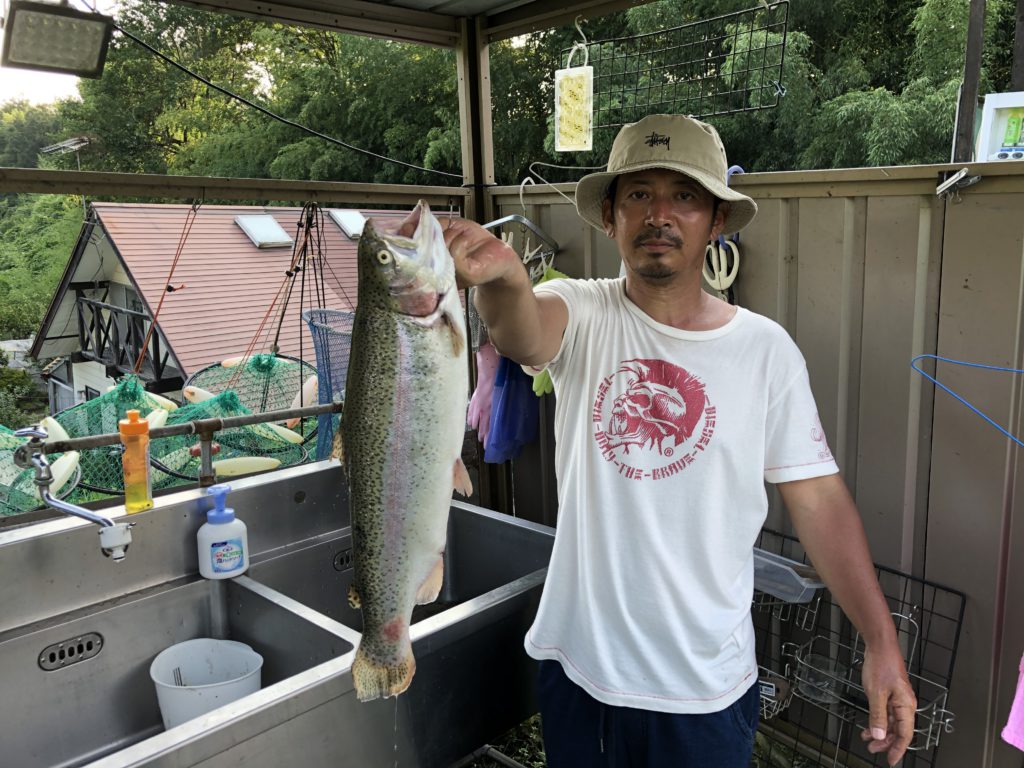 【頂鱒５１ｃｍ】全体