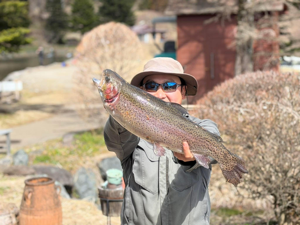 【頂鱒５９ｃｍ】全体