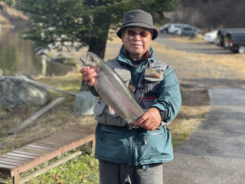 【頂鱒５２ｃｍ】全体