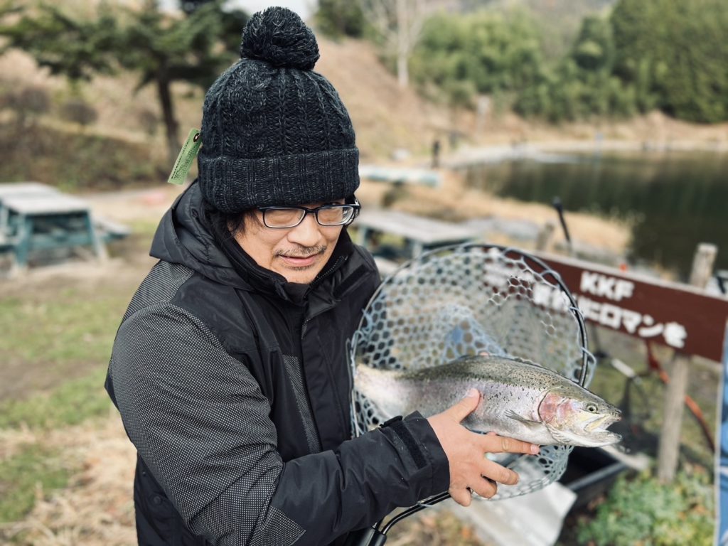 【頂鱒５６ｃｍ】全体