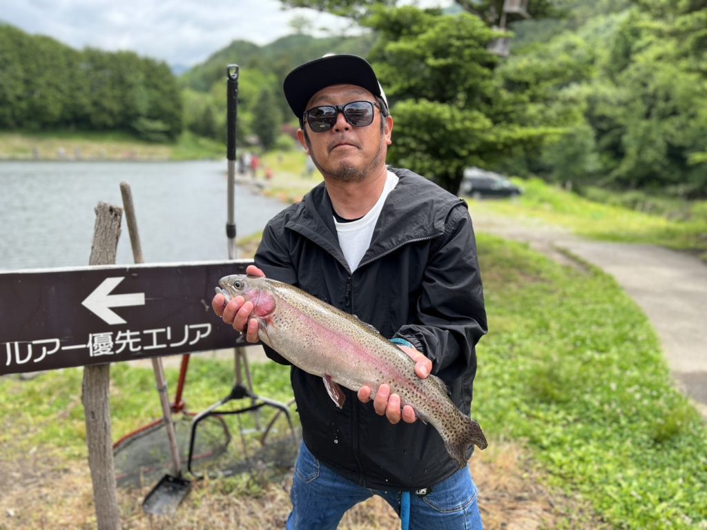 【頂鱒５５ｃｍ】全体