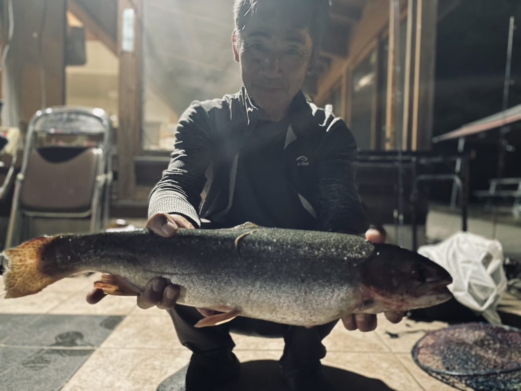 【頂鱒57cm】全体