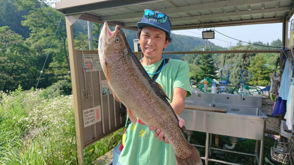 【ロックトラウト６２ｃｍ】全体