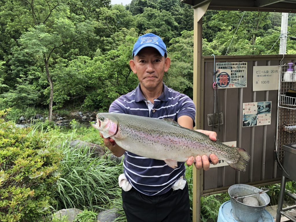 【頂鱒５３ｃｍ】全体