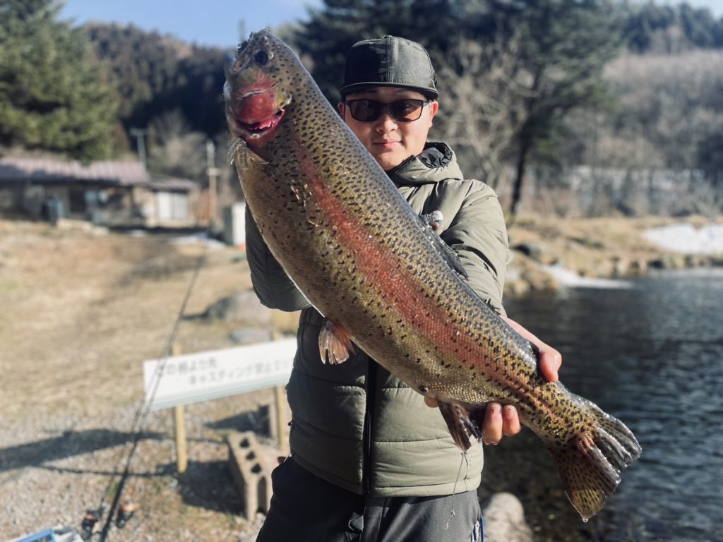 【頂鱒６３ｃｍ】全体