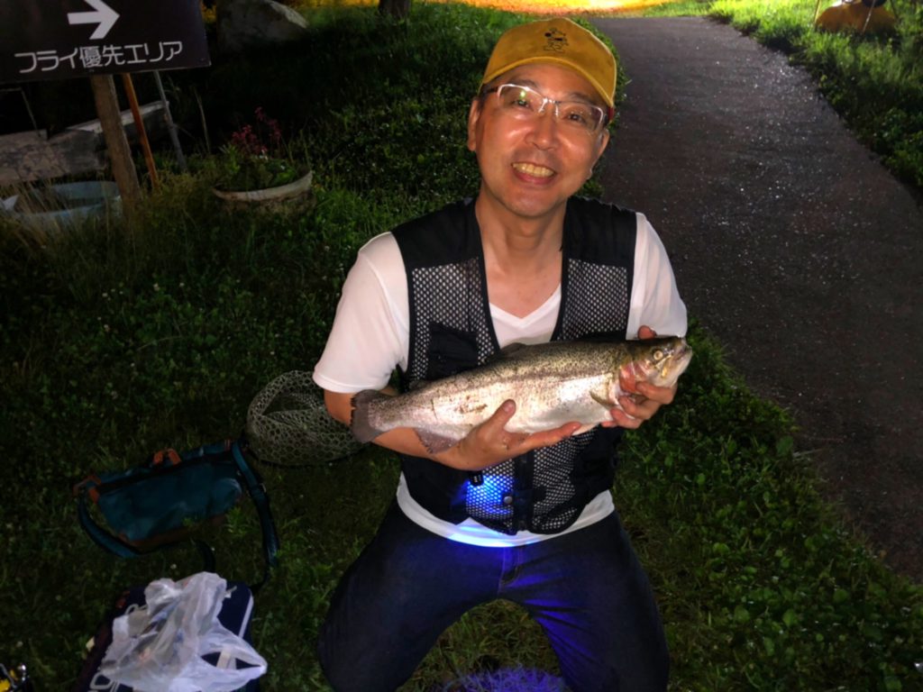 【頂鱒５３ｃｍ】全体