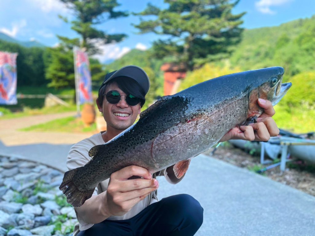 【頂鱒５２ｃｍ】全体