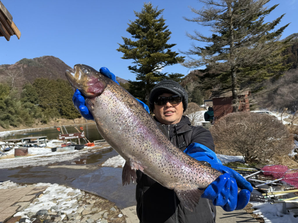 【頂鱒５８ｃｍ】全体