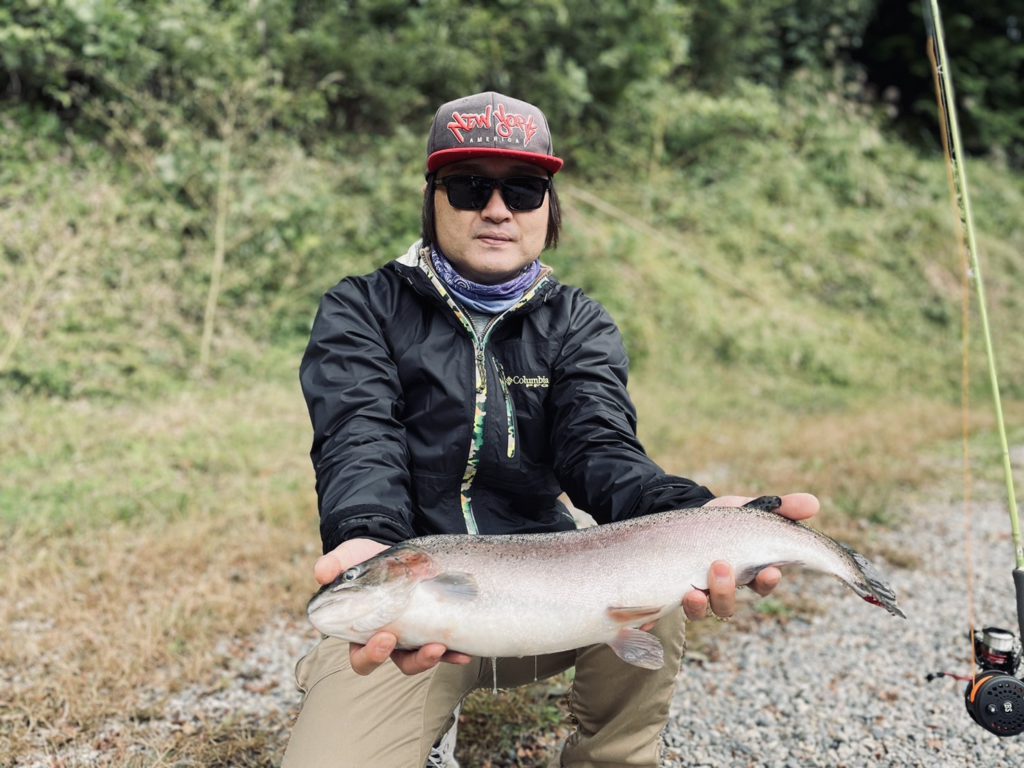 【頂鱒５７ｃｍ】全体