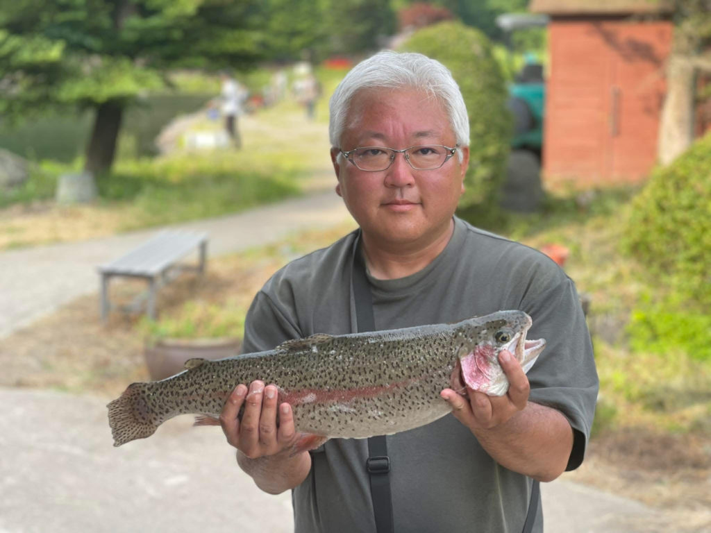 【頂鱒５６ｃｍ】全体