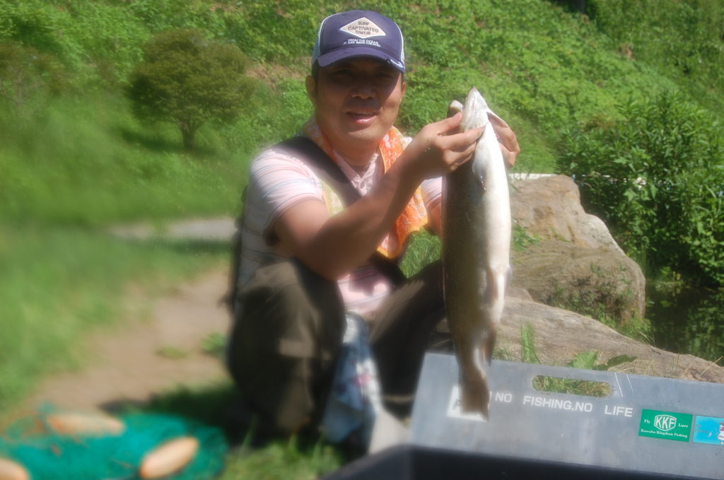 【ロックトラウト６０ｃｍ】全体
