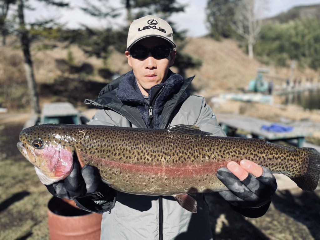 【頂鱒５６ｃｍ】全体