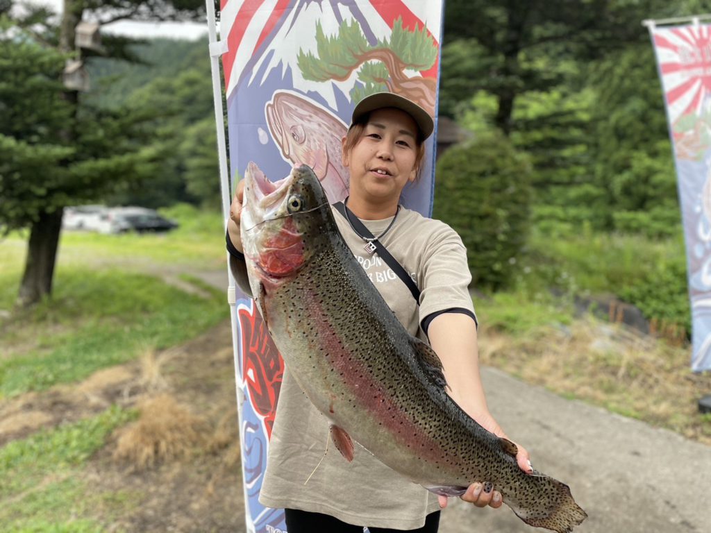 【頂鱒６３ｃｍ】全体