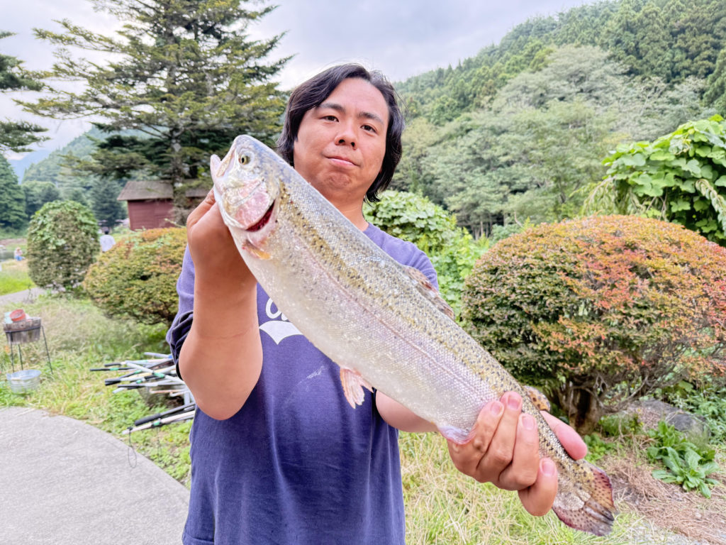 【頂鱒５２ｃｍ】全体