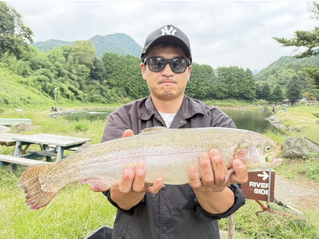 【頂鱒５１ｃｍ】全体