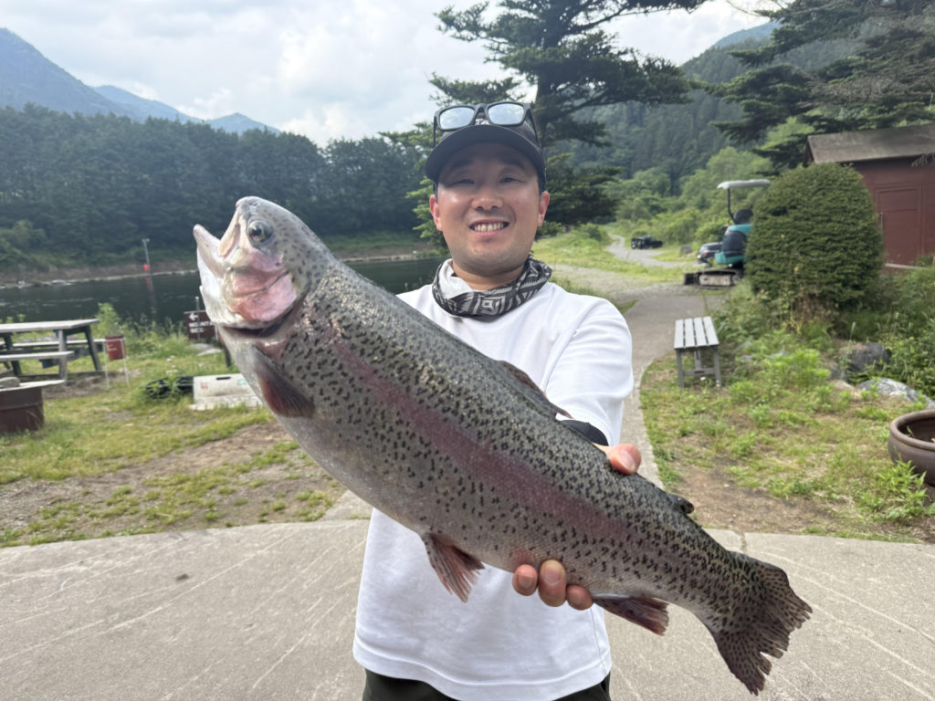 【頂鱒５５ｃｍ】全体
