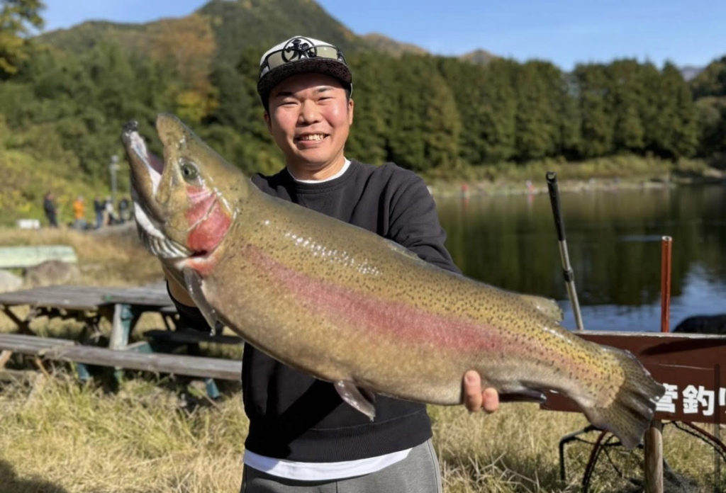 【頂鱒76cm】全体