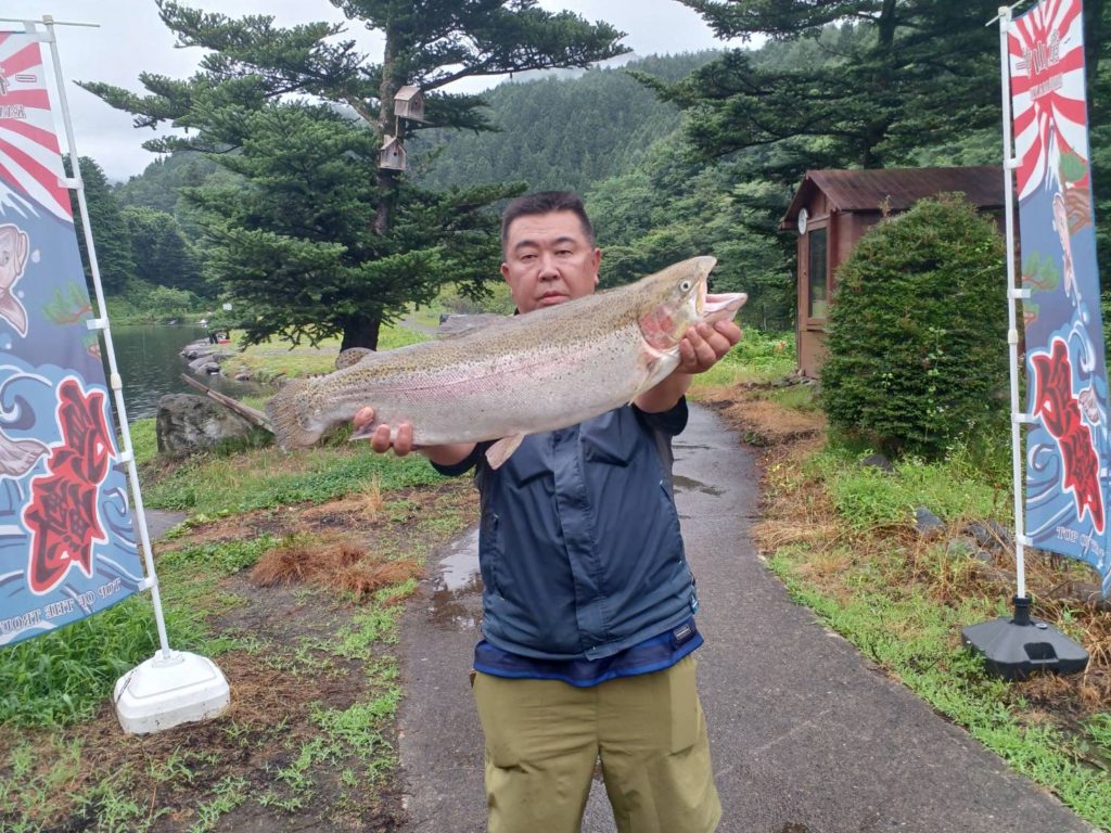 【頂鱒７０ｃｍ】全体