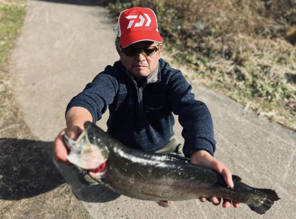 【頂鱒５８ｃｍ】全体