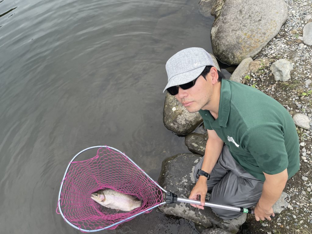 【頂鱒５３ｃｍ】全体