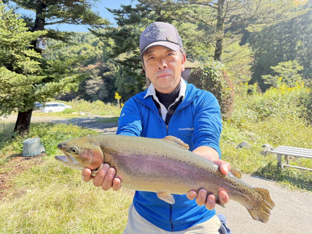 【頂鱒５１ｃｍ】全体