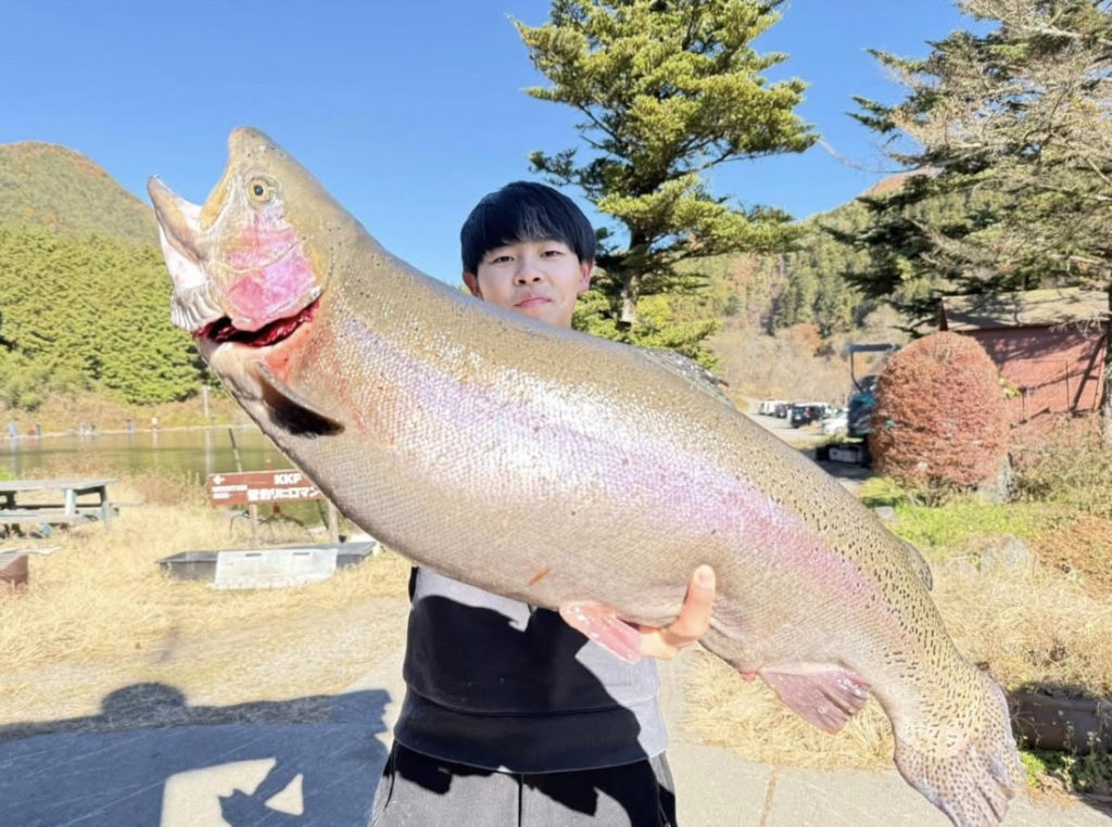 【頂鱒８１ｃｍ】全体