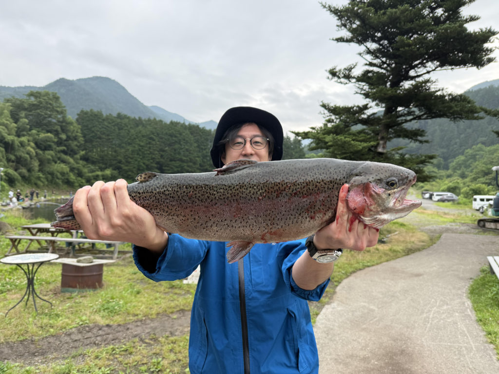 【頂鱒５９ｃｍ】全体