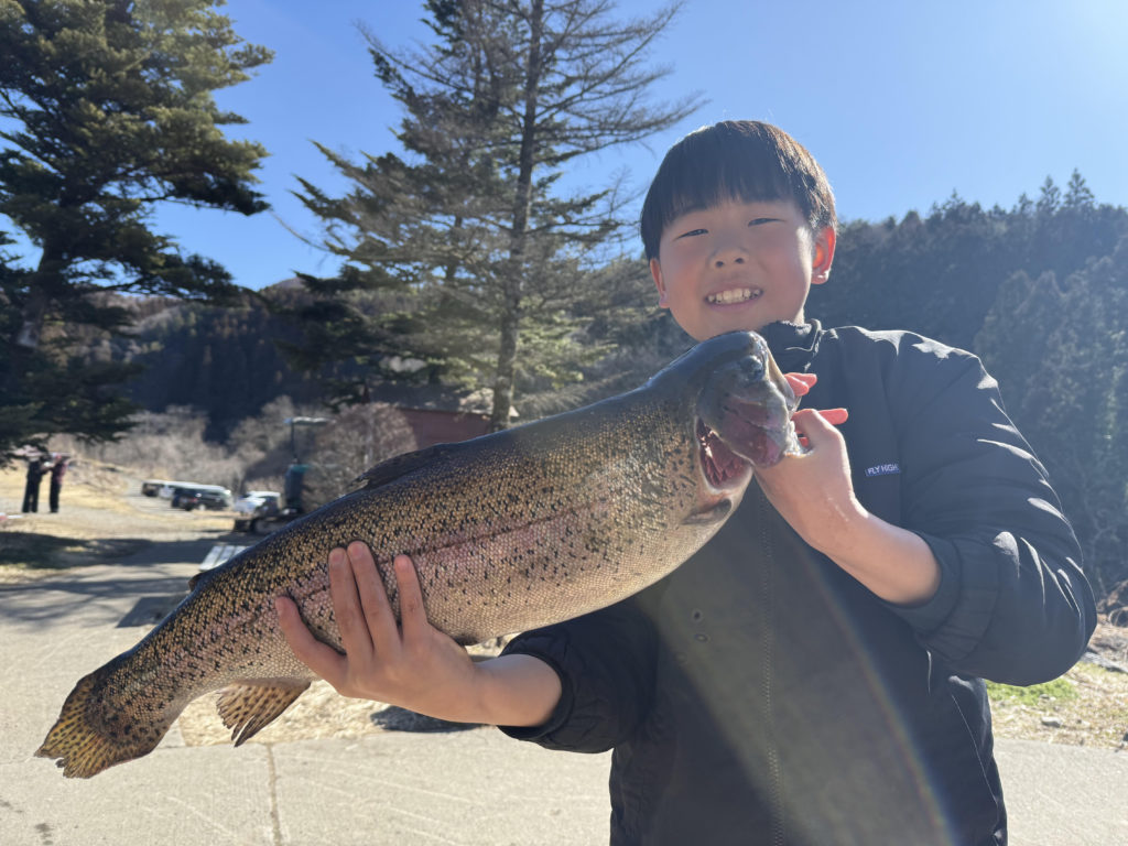 【頂鱒５９ｃｍ】全体