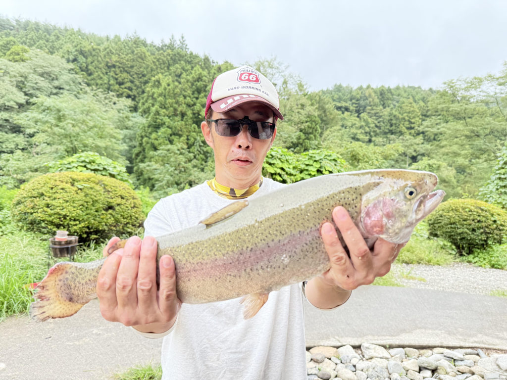 【頂鱒５４ｃｍ】全体