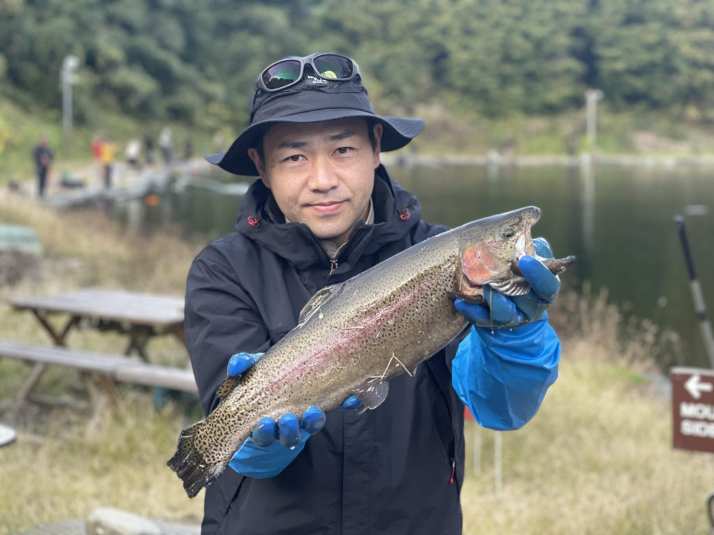 【頂鱒５４ｃｍ】全体