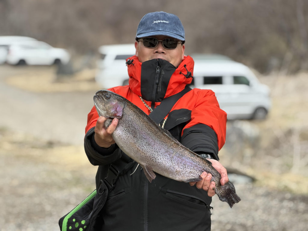 【頂鱒５８ｃｍ】全体