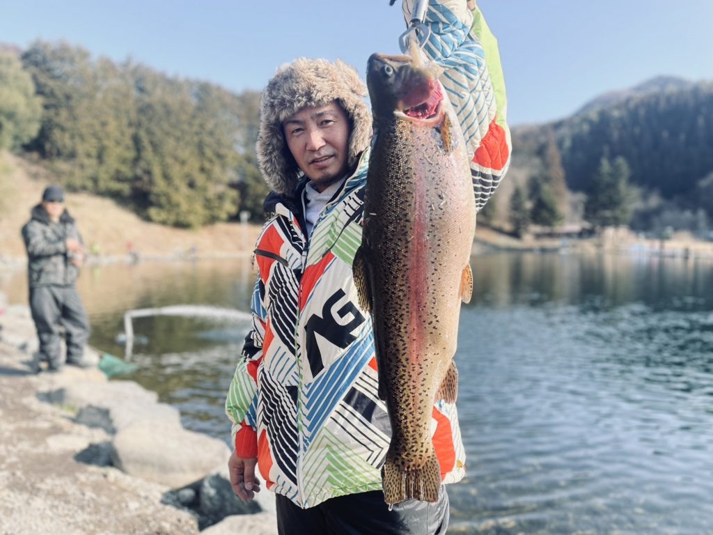 【頂鱒５５ｃｍ】全体