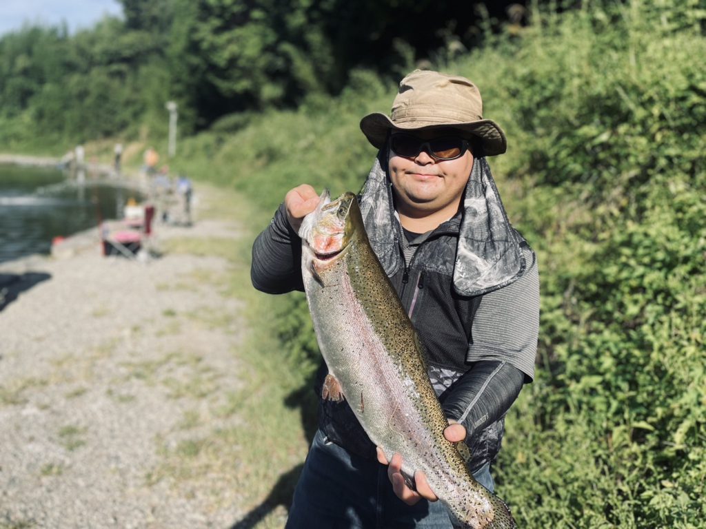 【頂鱒５６ｃｍ】全体