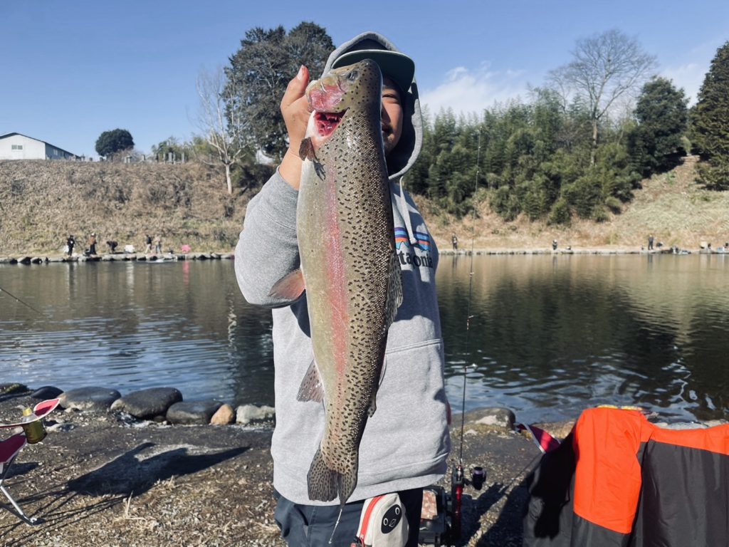 【頂鱒５９ｃｍ】全体